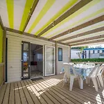 Mobil Avec Terrasse Pour 6 Personnes - Api-1-52-615