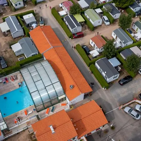 Mobil 6 Pers Avec Terrasse A - Api-1-52-615